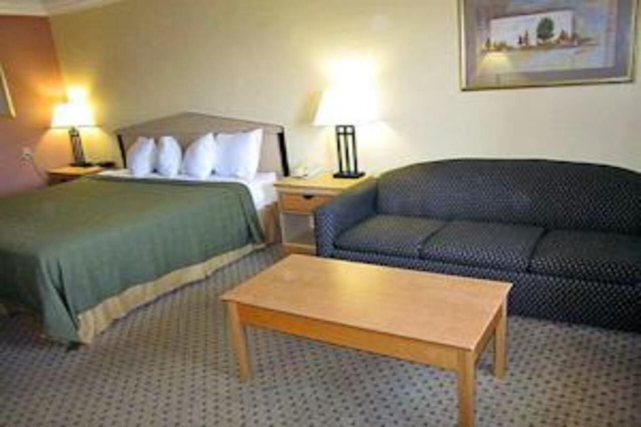 Super 8 By Wyndham Temple I-35 Hotel Exterior photo